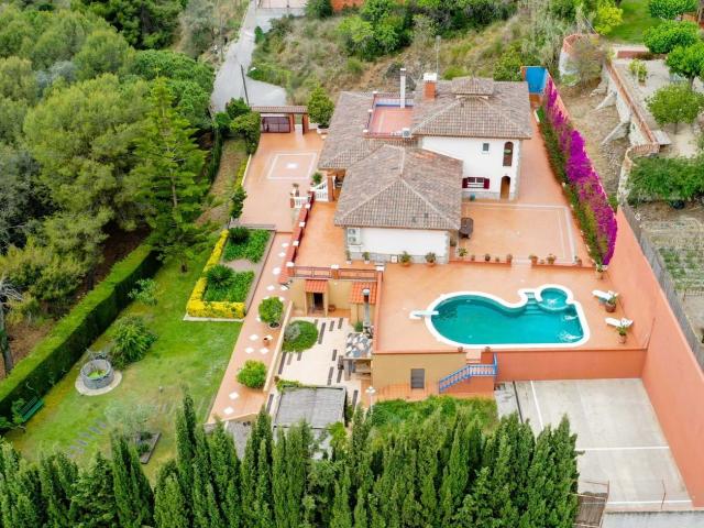 Casa 7 dormitorios 675 m2