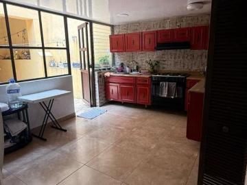 CASA $9,000,000 EN VISTA DEL VALLE. NAUCALPAN. DE 3 NIVELES. CRÉDITOS