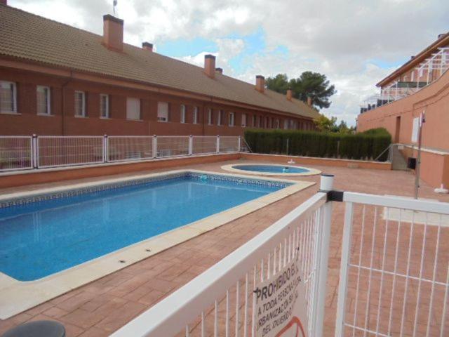 Casa/Chalet adosado En alquiler Calle galicia, El Poblado Abulagar, Puertollano