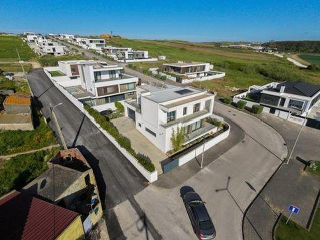 Casaa 4 quarto, Torres Vedras Lisboa DLS101955935
