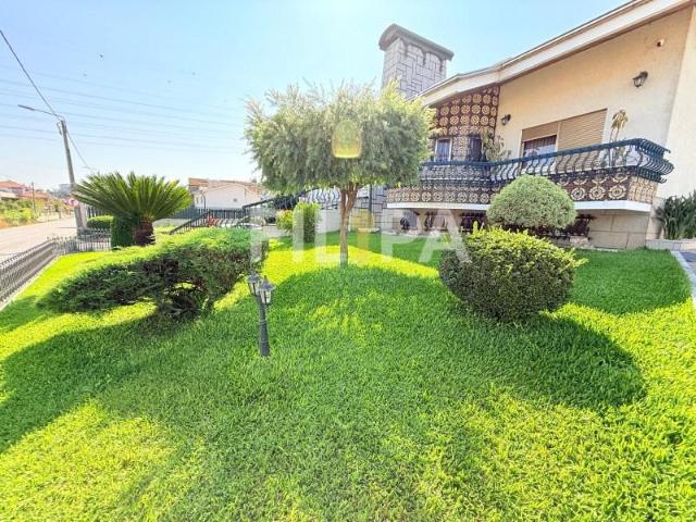 Casaa 4 quarto, Valongo Valongo DLS95594338