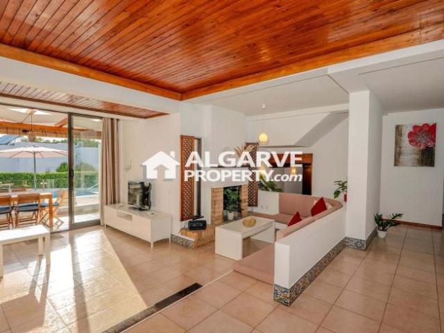 Casaa 4 quarto, Vilamoura Algarve DLS92240085