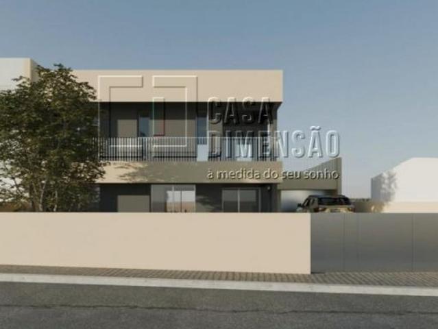 Casaa 4 quarto, Almada Almada DLS88417271
