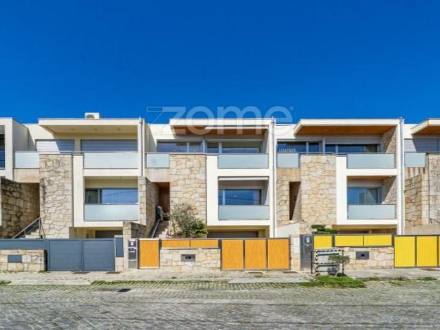 Casaa 4 quarto, Braga Braga DLS102223443