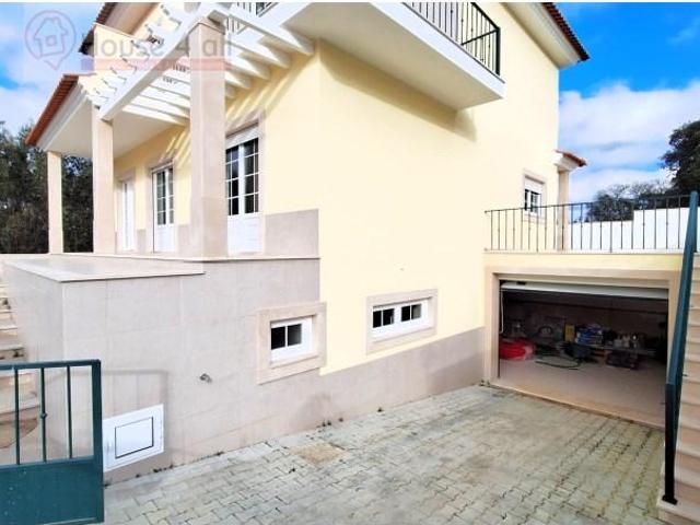 Casaa 4 quarto, Caldas da Rainha Caldas da Rainha DLS97117922