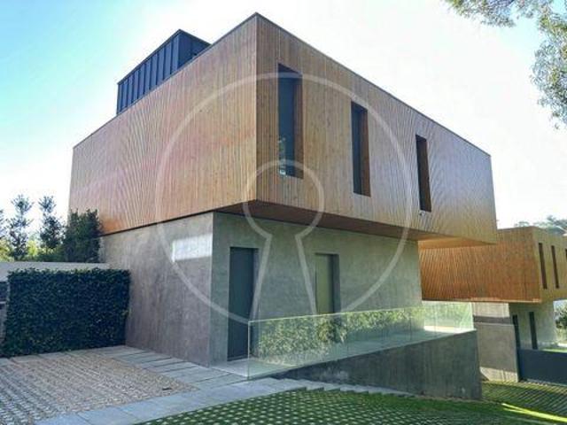 Casaa 4 quarto, Cascais Lisboa DLS101315438