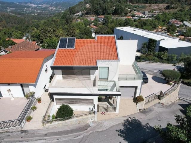 Casaa 4 quarto, Guimarães Guimarães DLS100314285