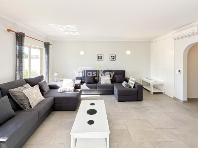 Casaa 4 quarto, Lagos Lagos DLS87076960