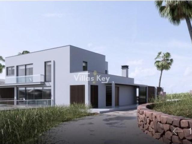 Casaa 4 quarto, Lagos Lagos DLS87078860