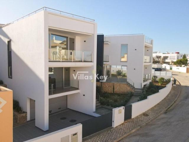 Casaa 4 quarto, Lagos Lagos DLS95536970