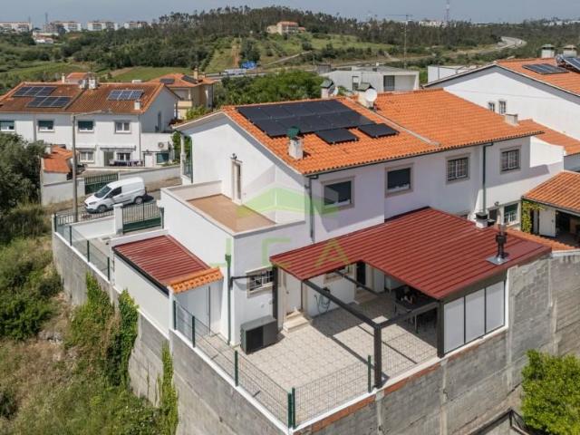 Casaa 4 quarto, Leiria Leiria DLS102723255