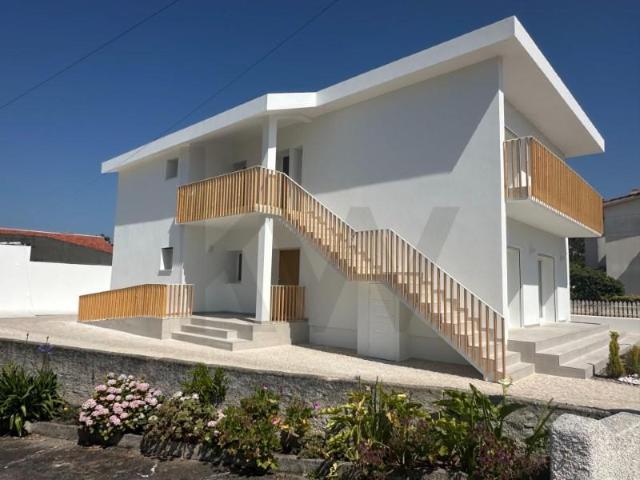 Casaa 4 quarto, Marinha Grande Marinha Grande DLS91850947
