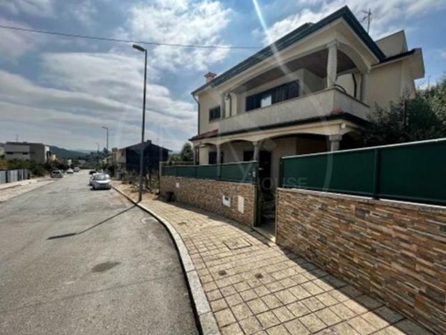 Casaa 5 quarto, Valongo Valongo DLS92388576