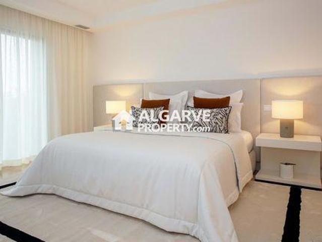 Casaa 5 quarto, Faro Faro DLS97108596