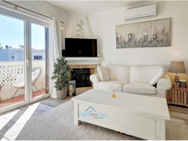 Casaa 5 quarto, Lagos Lagos DS102000484