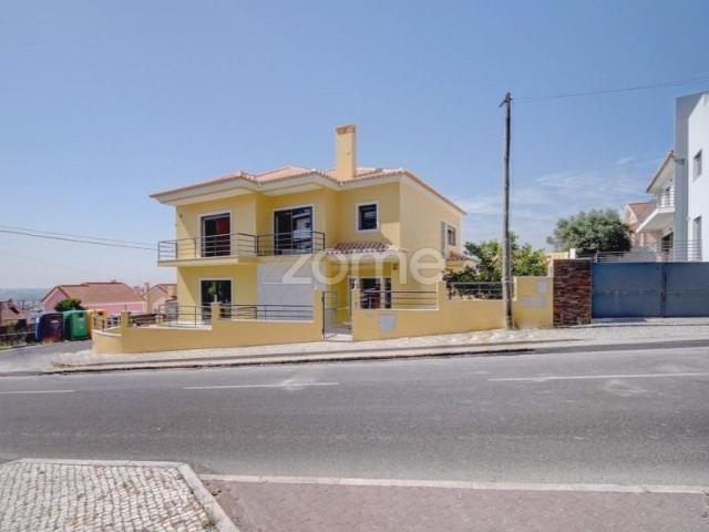 Casaa 5 quarto, Odivelas Odivelas DS92293492