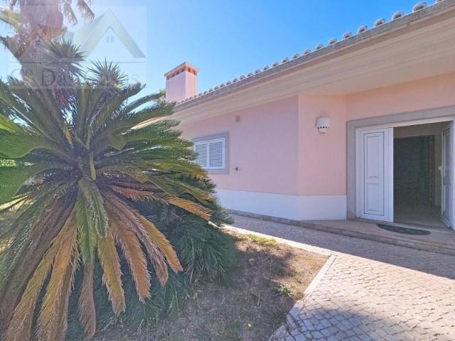 Casaa 5 quarto, Sesimbra Sesimbra DLS95020339