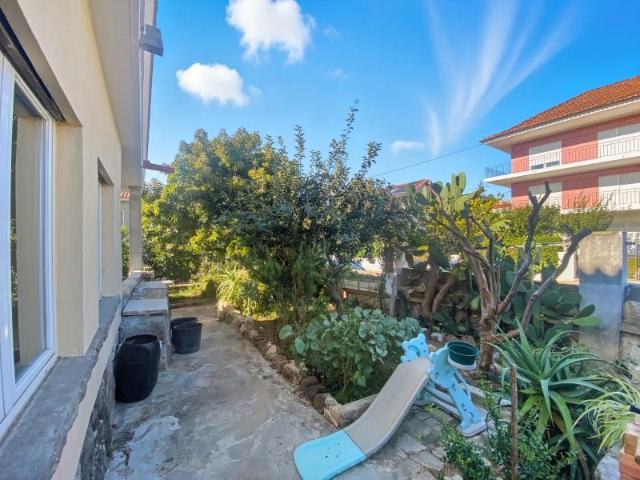 Casaa 6 quarto, Oeiras Oeiras 2730 069 DS95416470