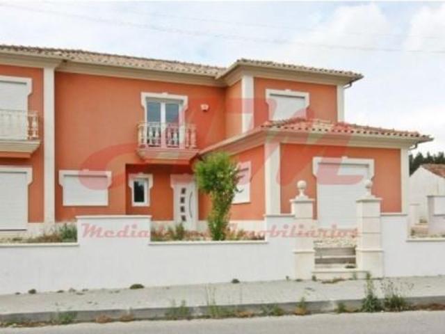 Casaa 7 quarto, Leiria Leiria DS97124202