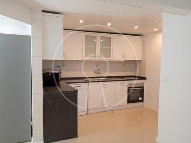 Casaa 9 quarto, Lisboa Lisboa DLS102721768