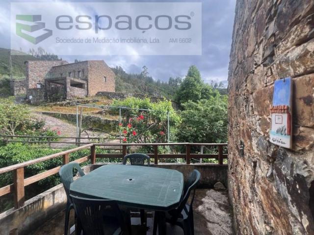 Casaa 1 quarto, Vila de Rei Vila de Rei DLS102441252