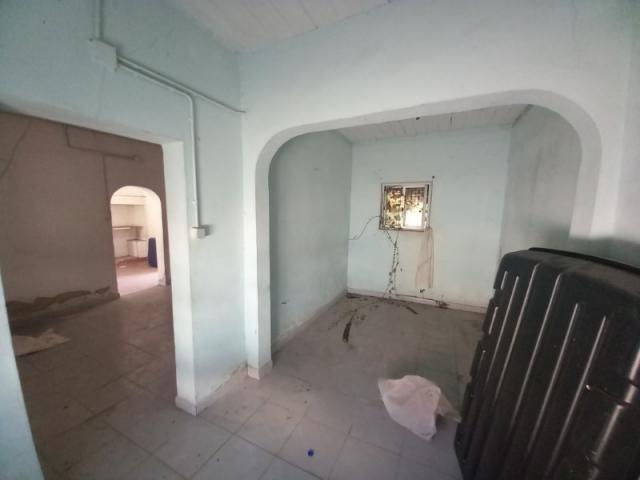 Casaa 1 quarto, Barreiro Barreiro DLS88041028