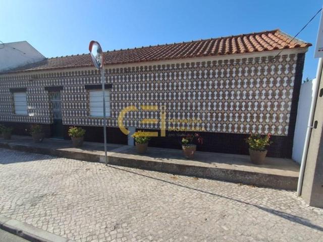 Casaa 2 quarto, Almeirim Almeirim DLS96062232