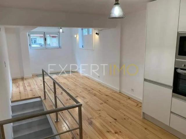 Casaa 2 quarto, Amadora Lisboa DLS95480911