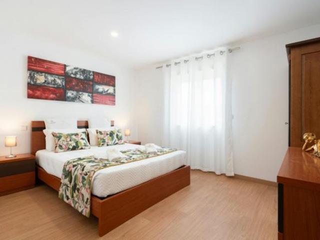 Casaa 2 quarto, Paredes Paredes 4585 391 DS86451424