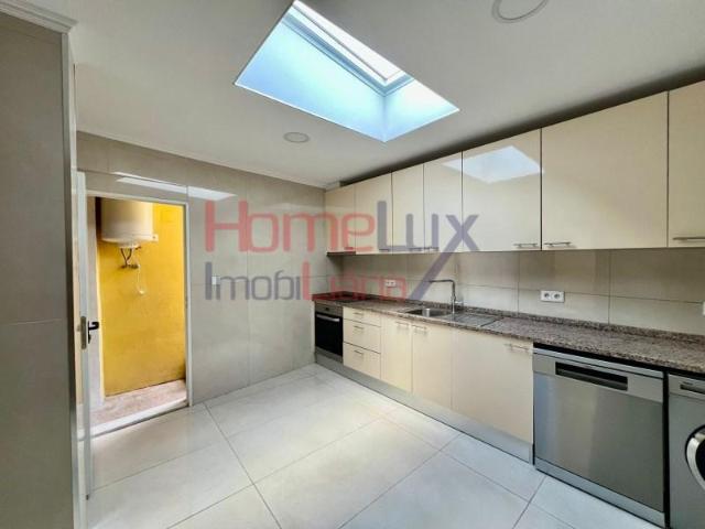Casaa 2 quarto, Porto Porto DLS97122016