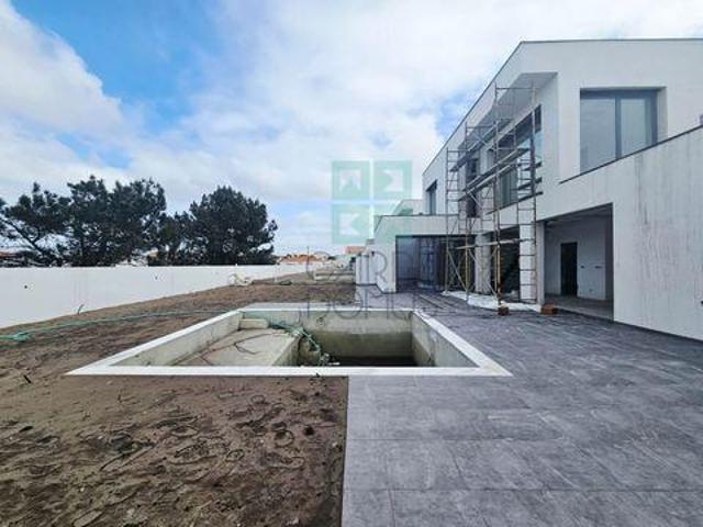Casaa 3 quarto, Torres Vedras Lisboa 2560 051 DLS99485005