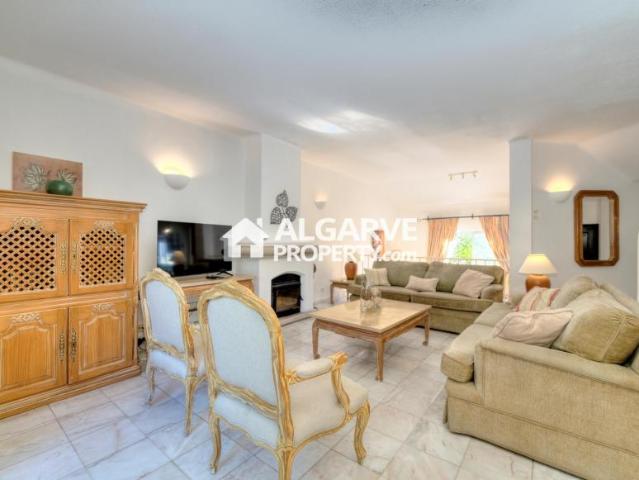 Casaa 3 quarto, Vale do Lobo Algarve DLS95451708