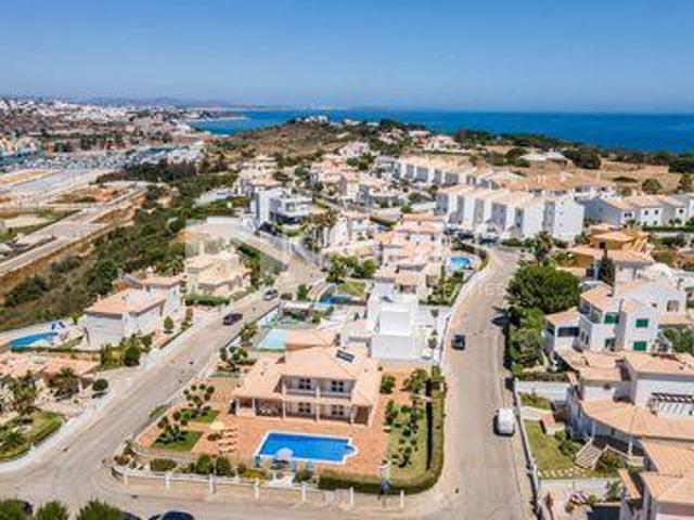 Casaa 3 quarto, Albufeira Faro DLS99518655