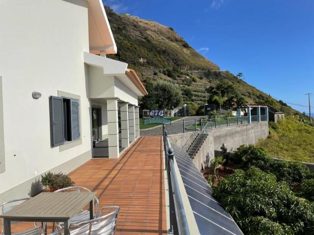 Casaa 3 quarto, Calheta Ilha da Madeira DLS87730554