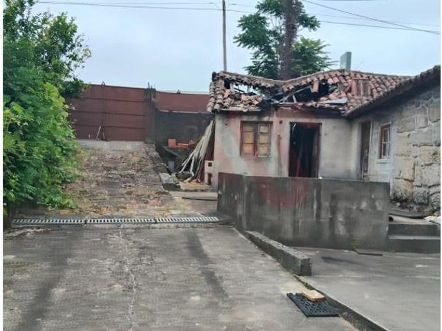 Casaa 3 quarto, Guimarães Guimarães 4835 402 DS92386472