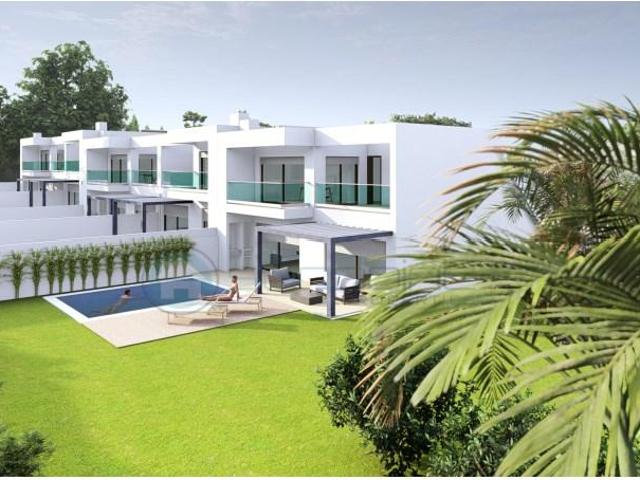 Casaa 3 quarto, Lagos Lagos DLS88232314
