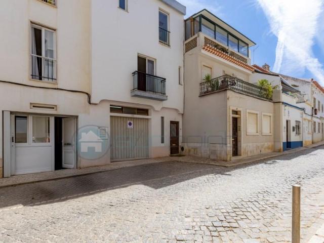 Casaa 3 quarto, Lagos Lagos DLS94352337