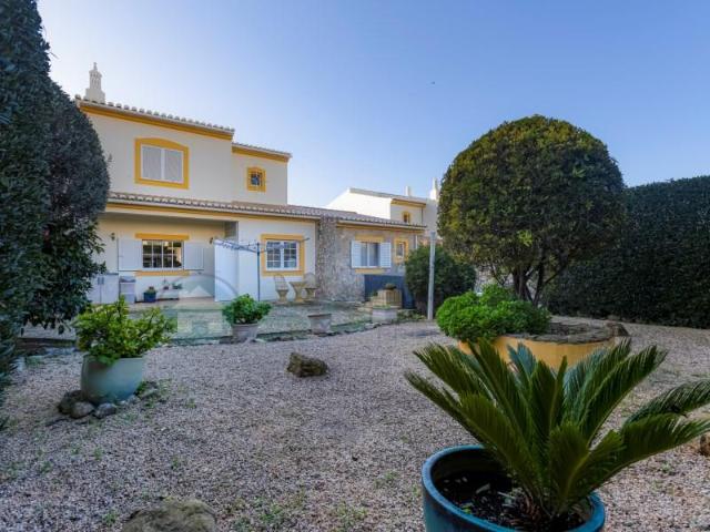 Casaa 3 quarto, Lagos Lagos DLS98260607