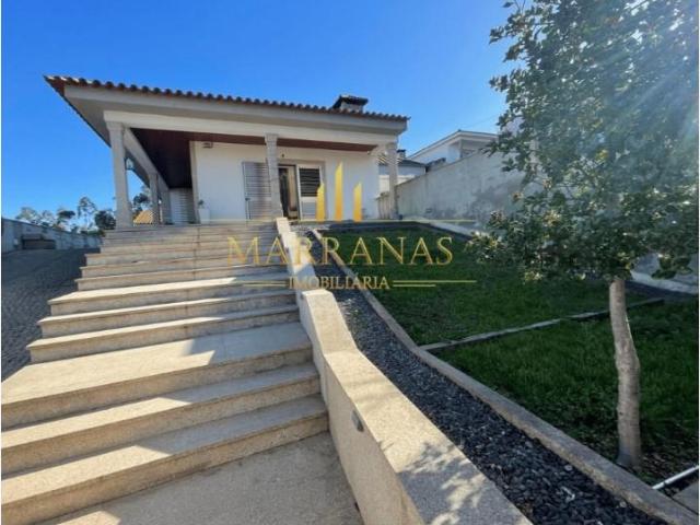 Casaa 3 quarto, Paredes Paredes DS102002952