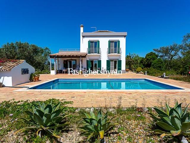 Casaa 3 quarto, Santo Estêvão Aveiro DLS97175380