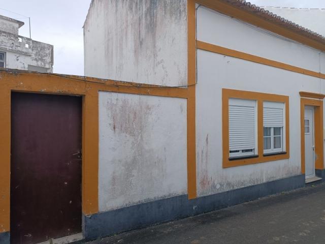 Casaa Angra do Heroísmo Angra do Heroísmo DLS87500477