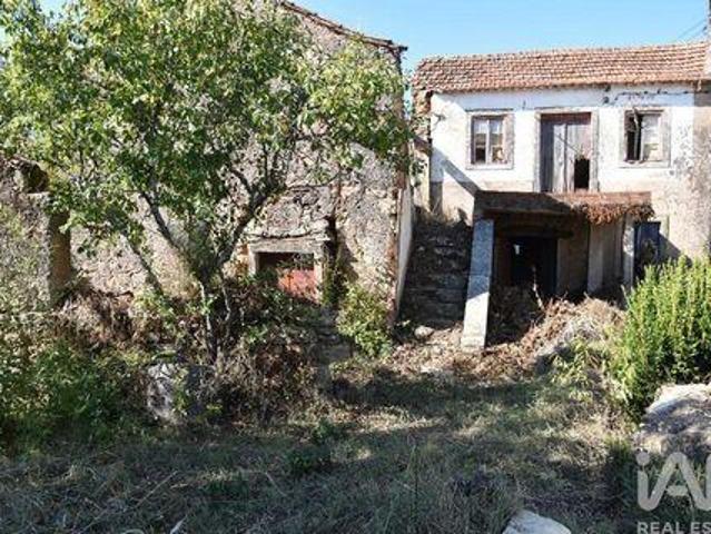 Casaa Ferreira do Zêzere Santarém 2240 126 DLS94990725