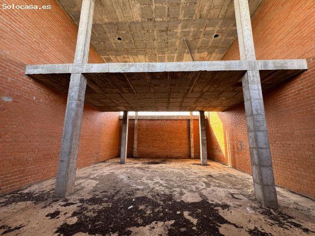CASABANCO VENDE LOCAL COMERCIAL EN VALDELACALZADA