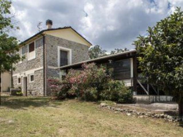 CASALE COMPLETAMENTE RISTRUTTURATO