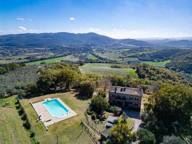 Casale dei Tramonti 380m² Mantignana