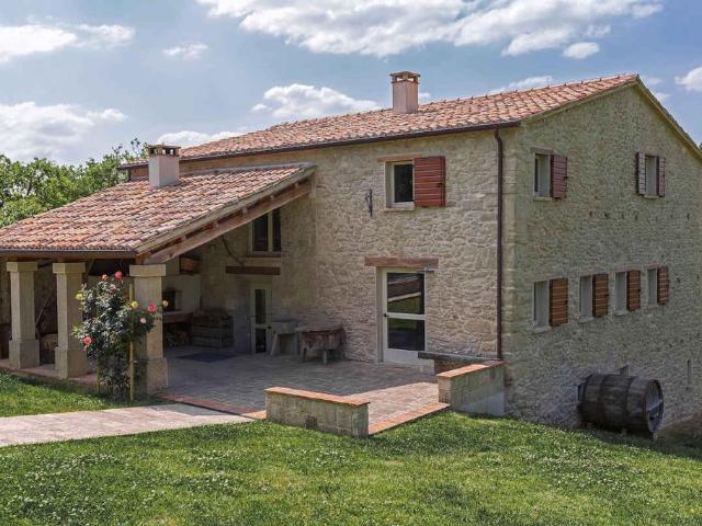 Casale di 200 mq in affitto VIA PATRONO D'ITALIA, Assisi, Perugia, Umbria