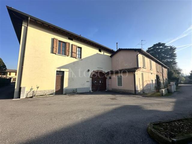 Casale di 300 mq a Cremona, Lamarmora, Poliambulanza Brescia