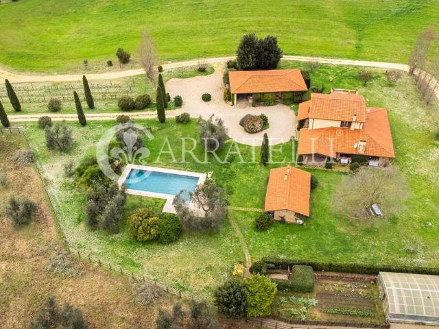 Casale di 300 mq in vendita Tuscania, Lazio