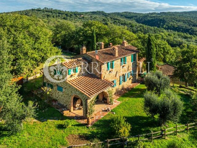 Casale di 355 mq in vendita Città della Pieve, Italia