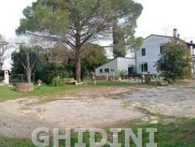 CASALE di 8 vani e di 265 mq GROSSETO CENTRO rif. 2549.27M